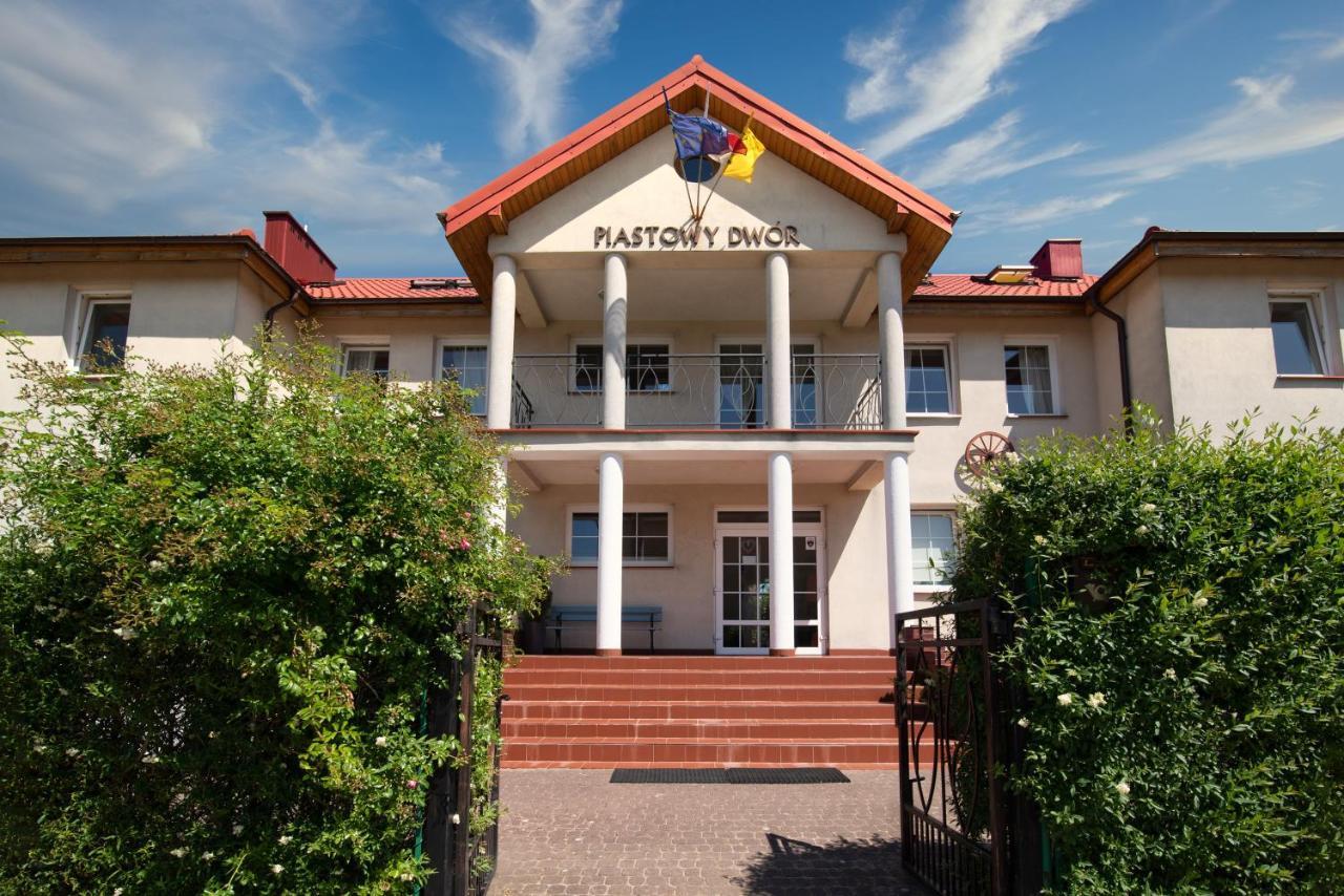 Piastowy Dwor Hotel Jastrzebia Gora Exterior photo